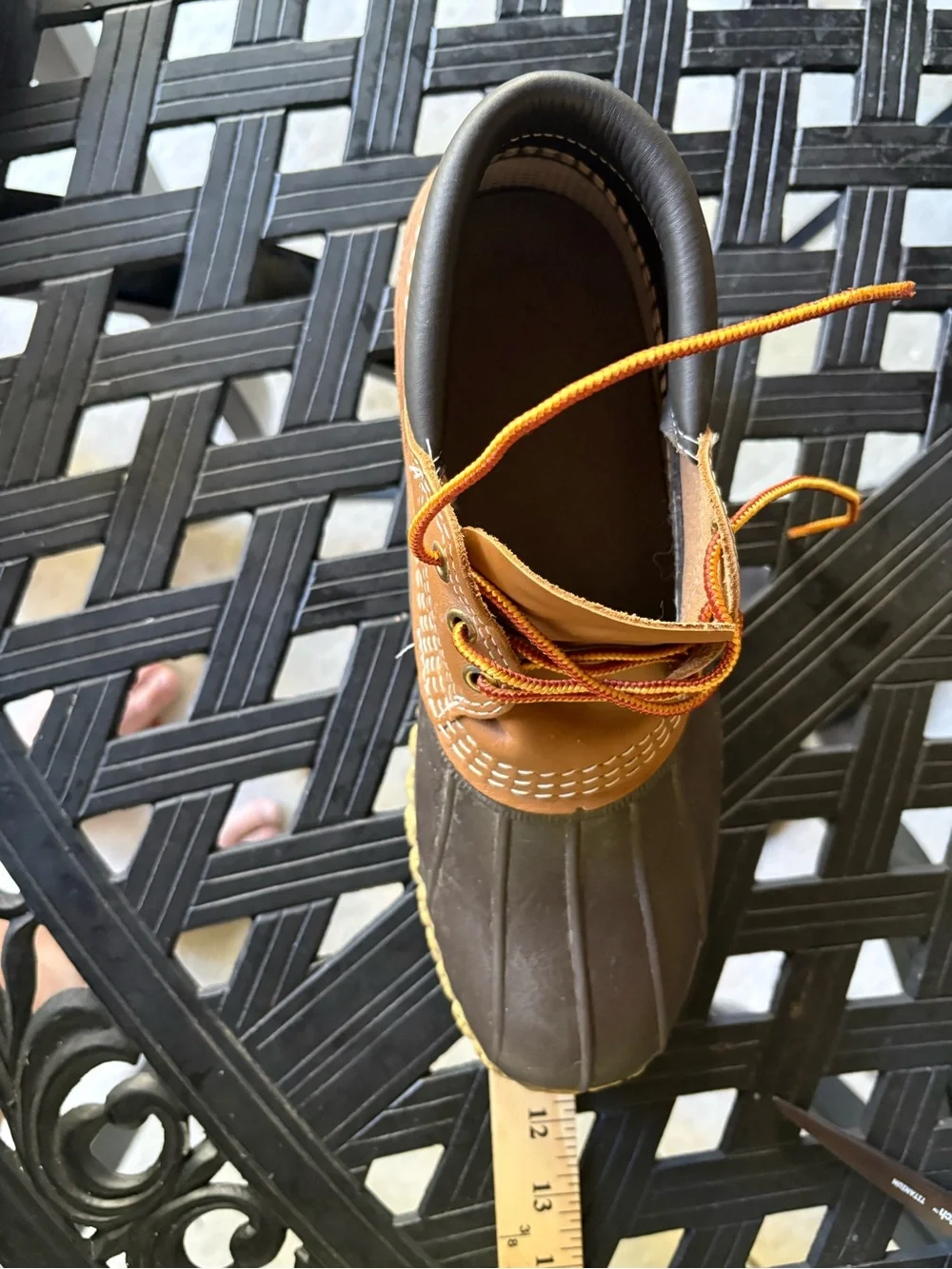 L.L. Bean Two-Tone Brown and Tan Men’s Boat Shoes Run big- size down 1.5 - 2 siz